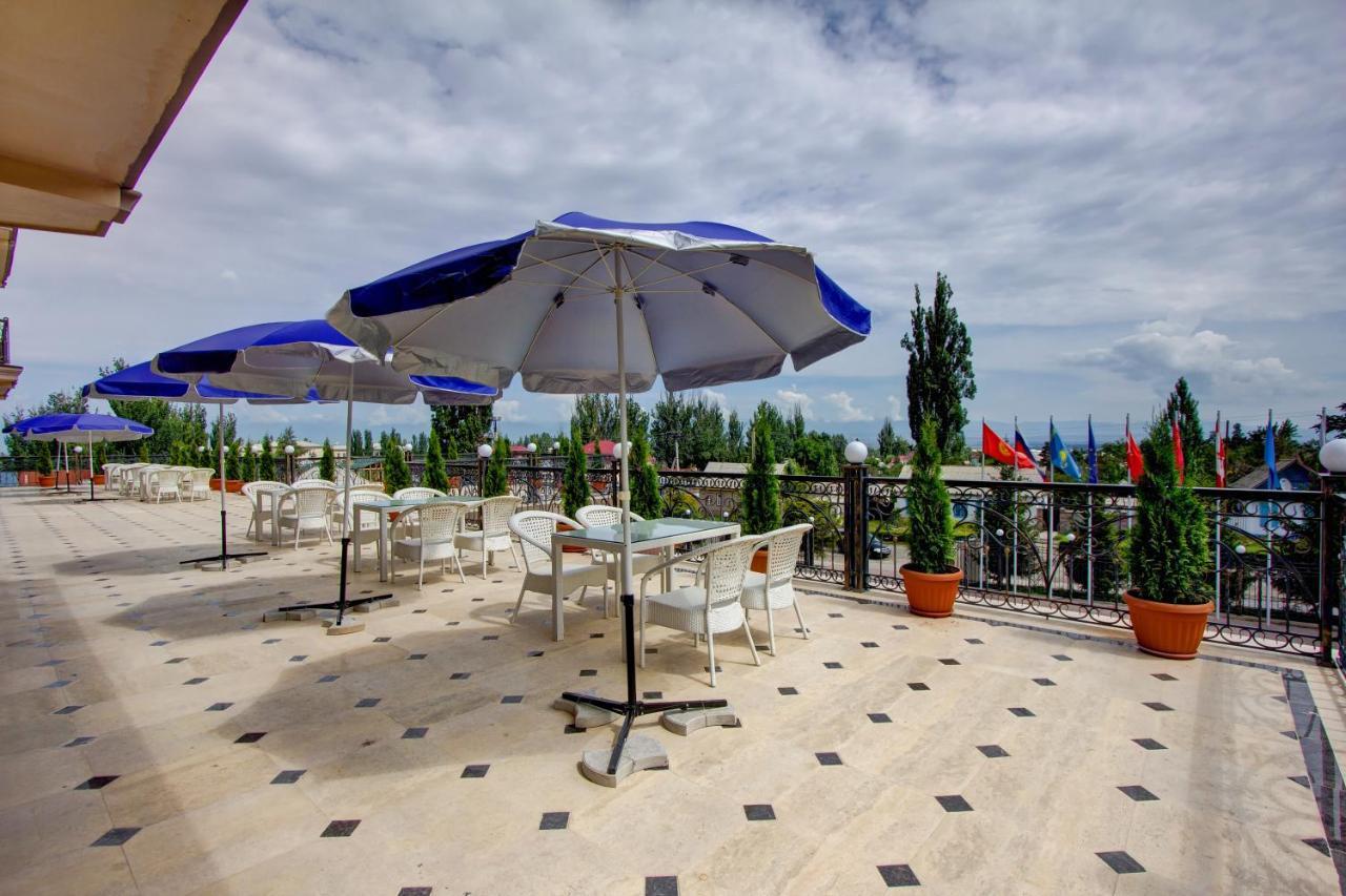 Karagat Hotel Karakol Exterior photo