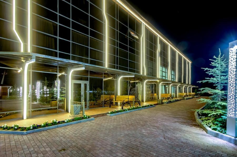 Karagat Hotel Karakol Exterior photo